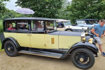 GMJ41 Esteemed Transport